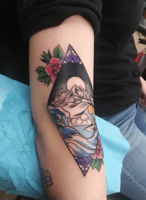 Inktown Tattoo Studio 8