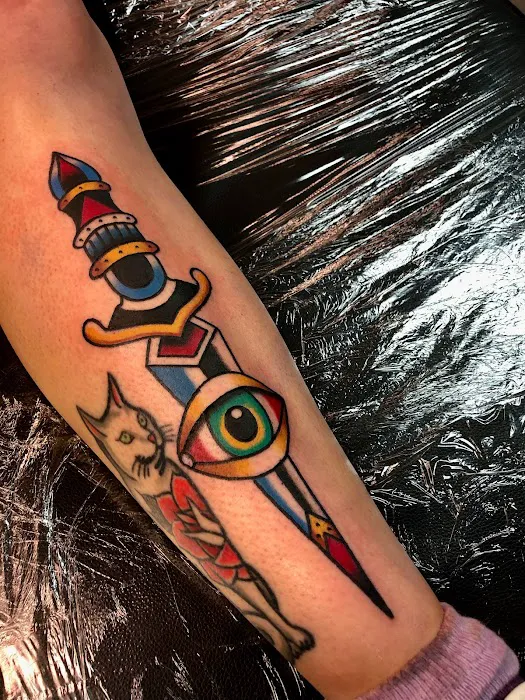 Happy Daze Tattoo Co. 8
