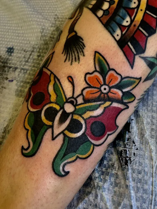 Happy Daze Tattoo Co. 5