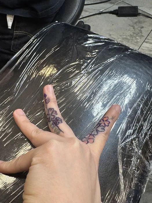 Art in the skin tattoo shop 1
