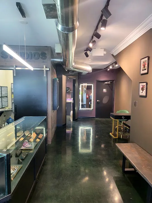 HTC Studios 0