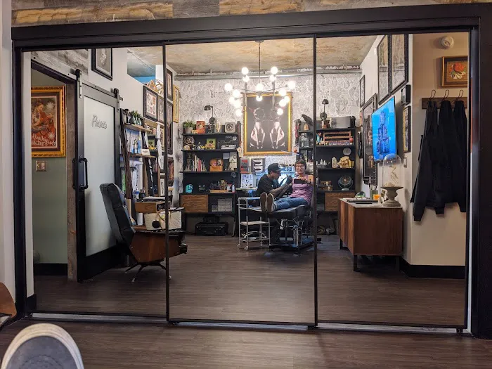 27 Tattoo Studio 1