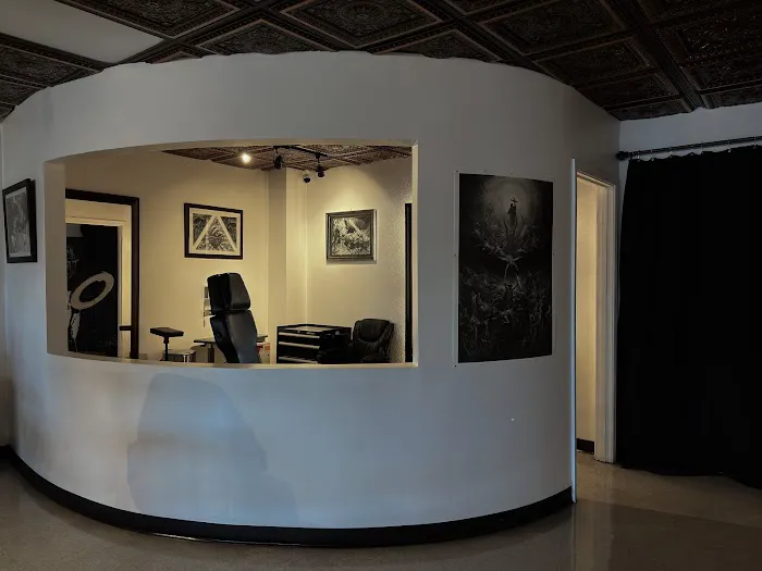 Blood N Ink Tattoo 7