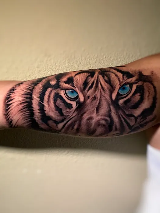 Ink House Tattoo 2