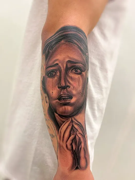 Ink House Tattoo 5