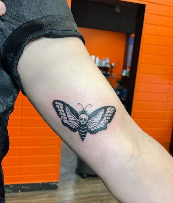 Ranger Tattoo & Piercing Shop 6