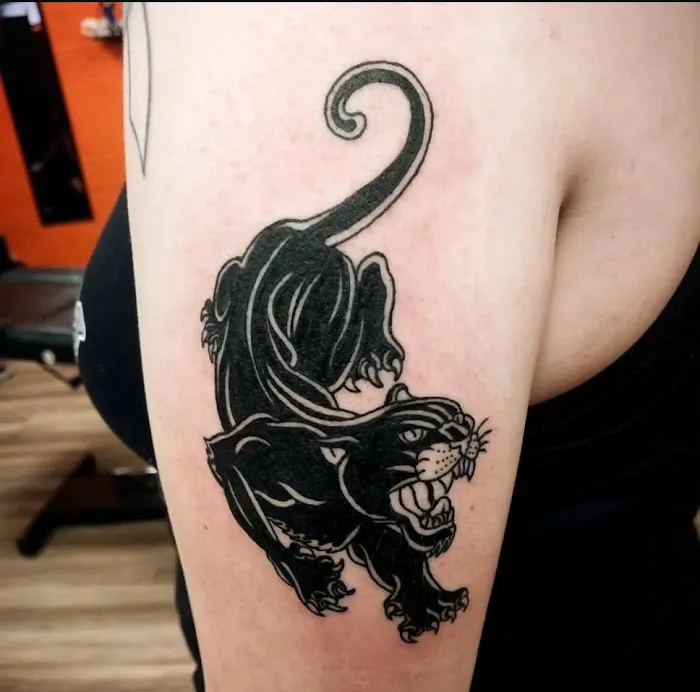 Ranger Tattoo & Piercing Shop 8