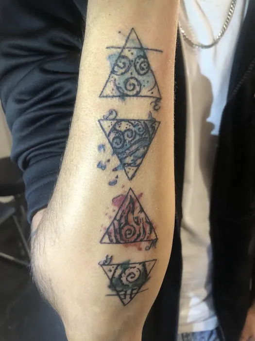 The Throne Tattoo Lounge 1