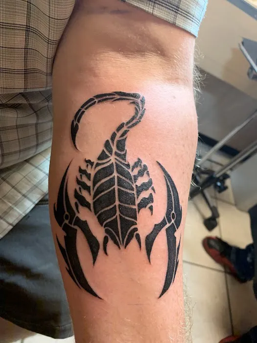 Skin Lab Tattoo & Body Piercing 0