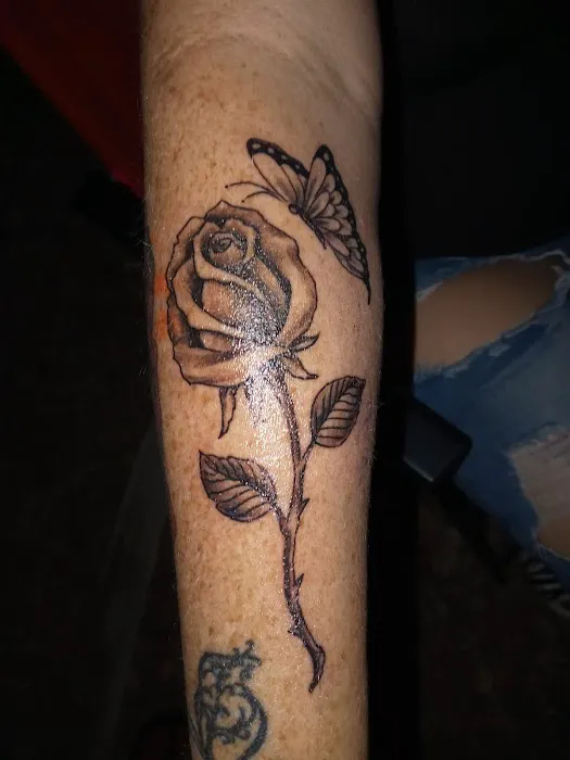 Urban Art Tattoo & Piercing Studio 4