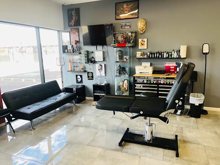 Smoke'N Ink Tattoos 0