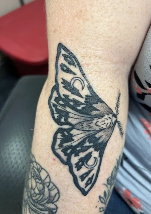 Smoke'N Ink Tattoos 2