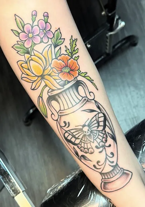 Darkart Tattoo Collective 4