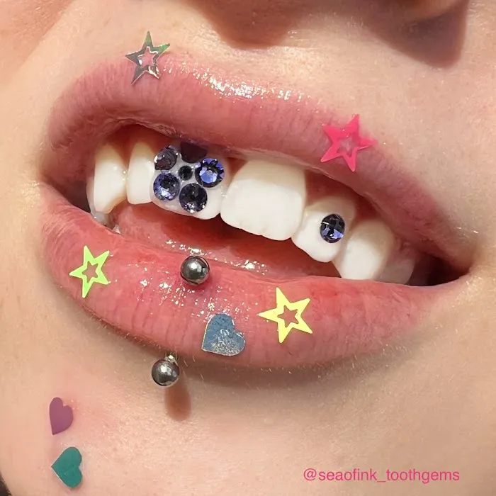 Sea of Ink Tooth Gems 0