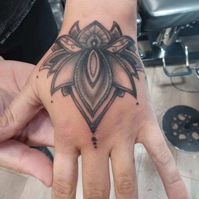 Tat You Tattoo Studio 6