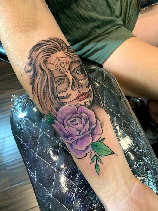 Reinkarnate Tattoo 0
