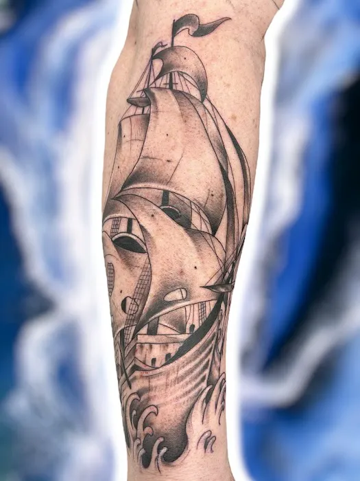 Neon Cactus Tattoo & Piercing Studio 3
