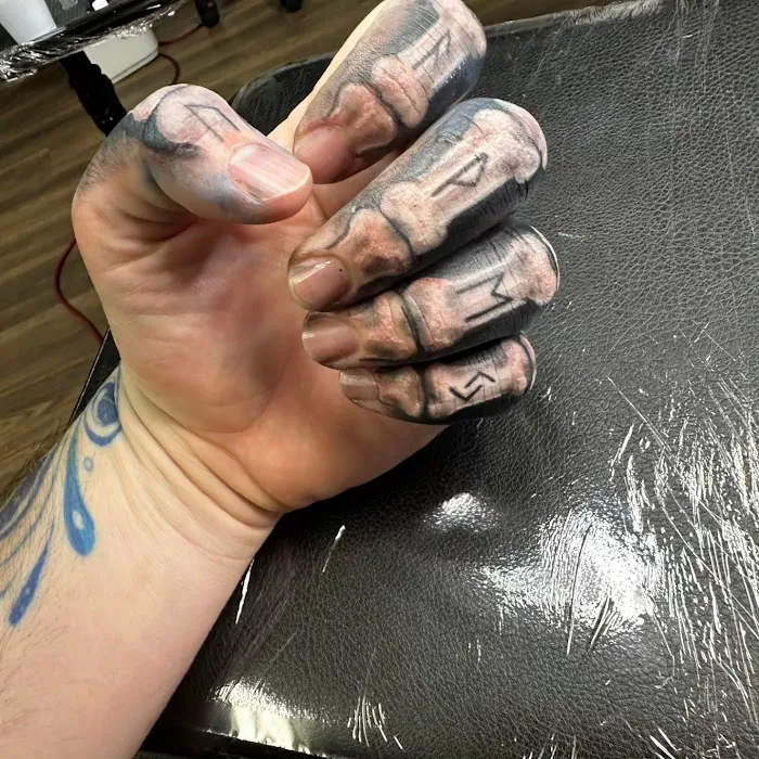 Frosted Ink Tattoos 0