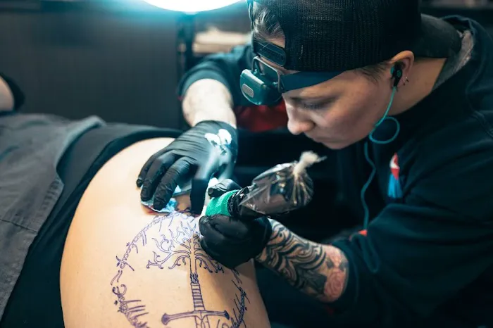 Shy's Art and Tattoo 0