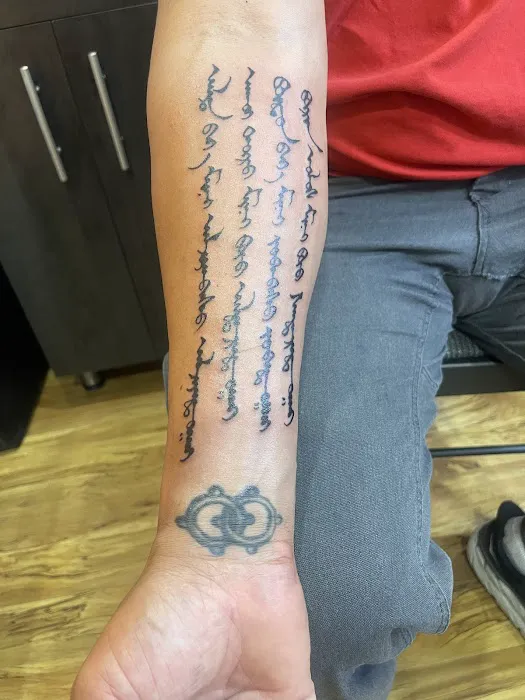 Made in Tibet Tattoo Studio 1