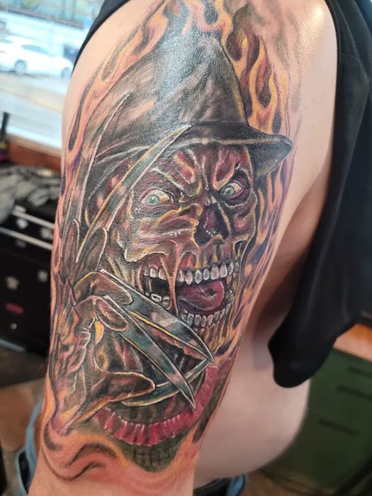 Geister's Tattoo Studio 1