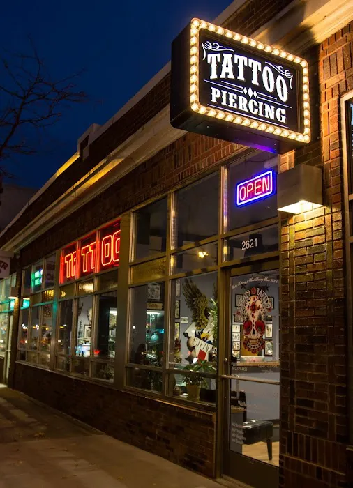 Steady Tattoo & Body Piercing 4