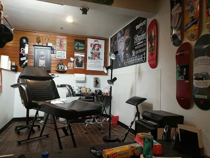 Dinkytown Tattoo 9