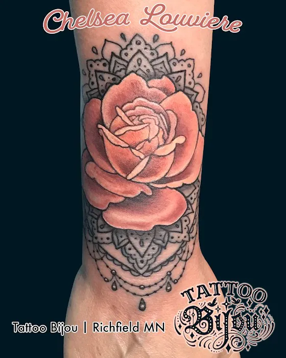 Tattoo Bijou Richfield 0