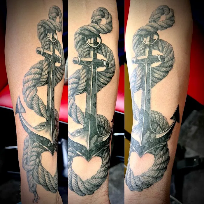 The Canvas Tattoo Studio 7