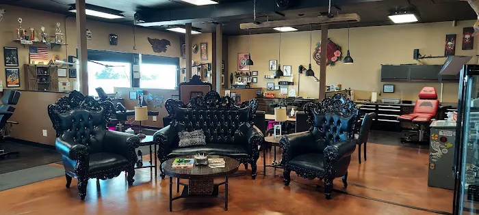 The Canvas Tattoo Studio 8