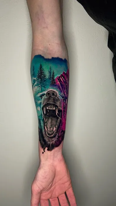 SharkTooth Tattoo & Gallery 3