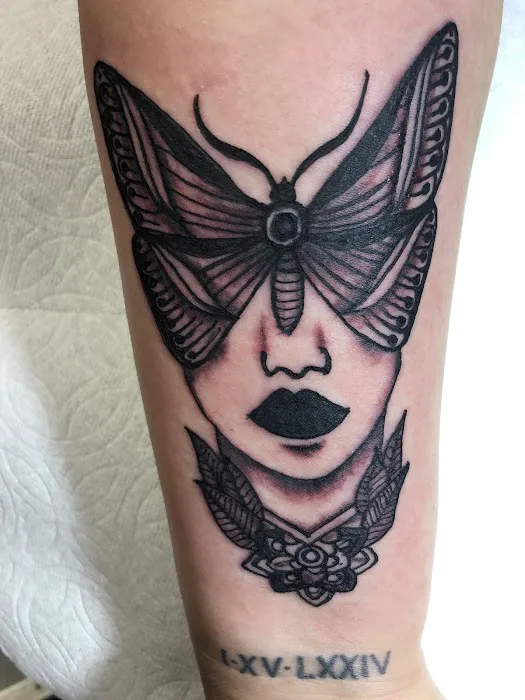 Ace Tattoo & Piercing 5