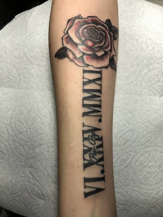 Ace Tattoo & Piercing 8