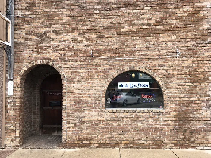 Irish Eyes Studio 8