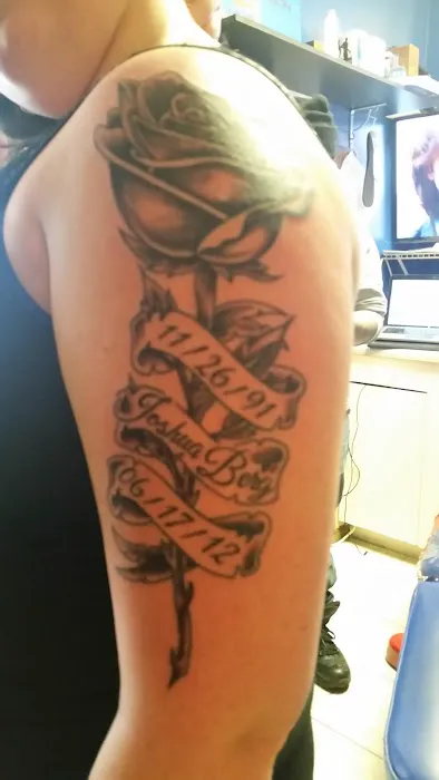 Serious Ink Tattoo & Body Piercing 7