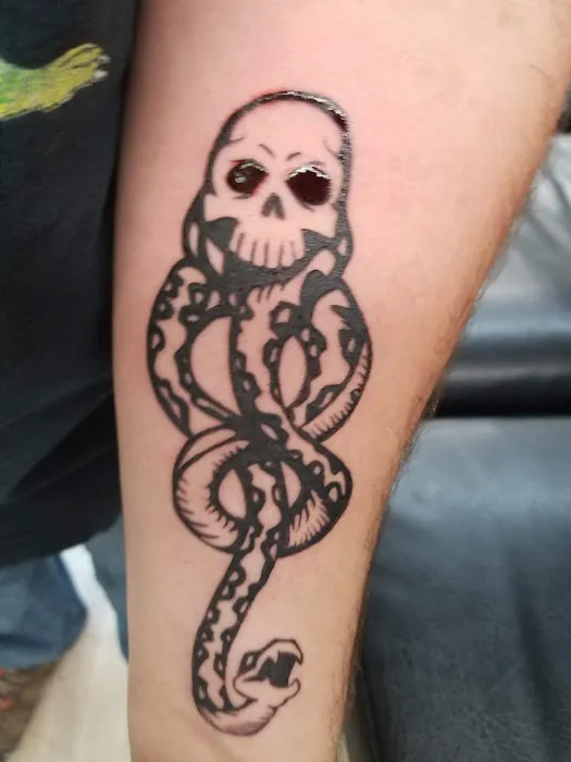 Thee Dragon's Lair Tattoo Studio 9