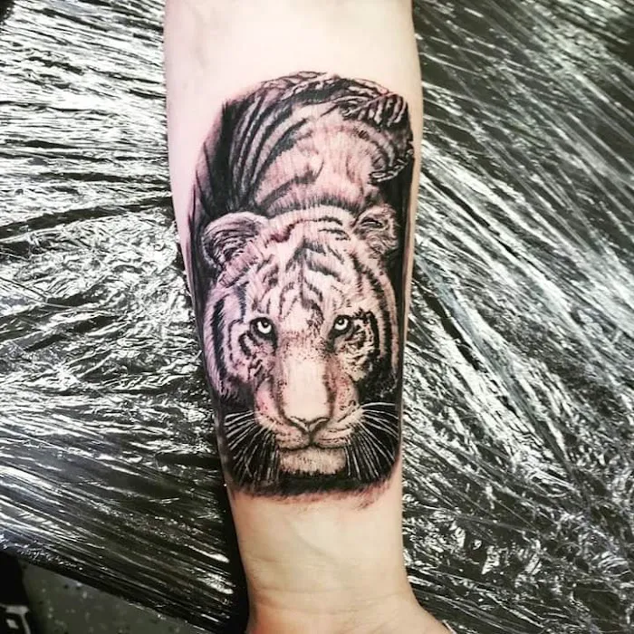 Serenity Tattoo and Piercing 9