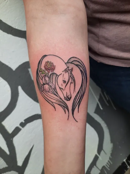Ciarra Ann Tattoos 4