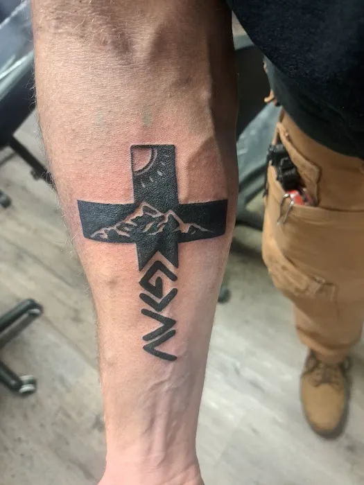 Idle Hands Tattoo 4