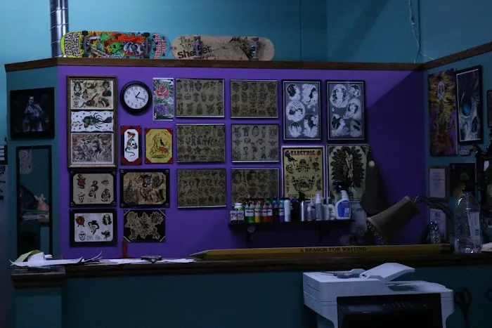 Modify Tattoo & Piercing 0