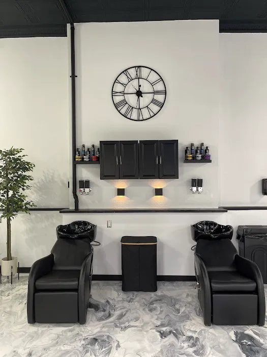 Downtown Barber Lounge & Ink 0
