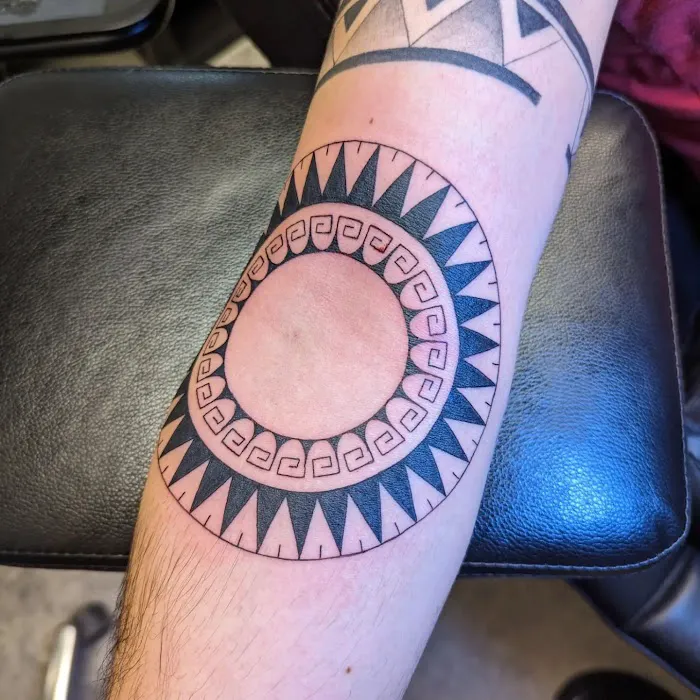 Heath Studios & Tattoo 5