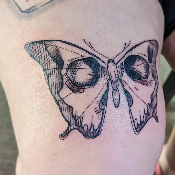 Heath Studios & Tattoo 7