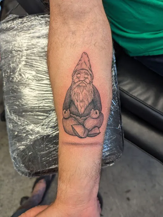 Heath Studios & Tattoo 4