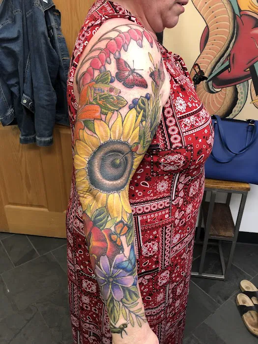 Kindhand Tattoo 5