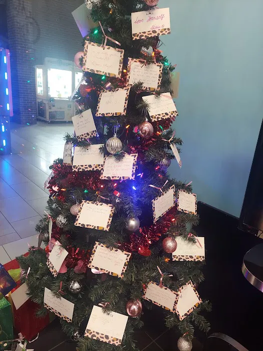 Brow art 23 Apache mall 4