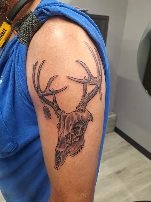 Idle Hands Tattoo - Princeton 0