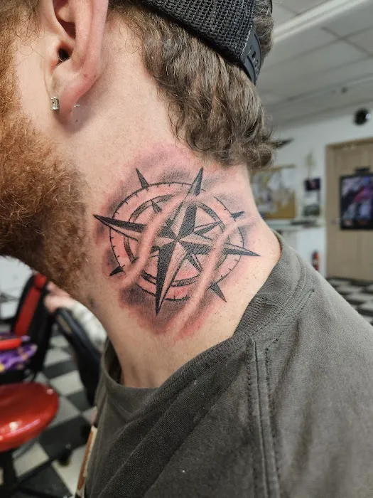 Cloud 9 Tattoo & Body Piercing 4
