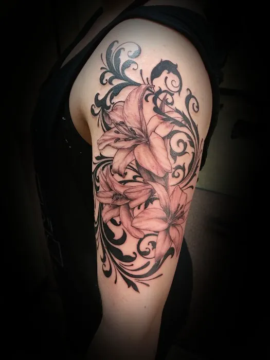 Wingnut Tattoo & Piercing Studio 2