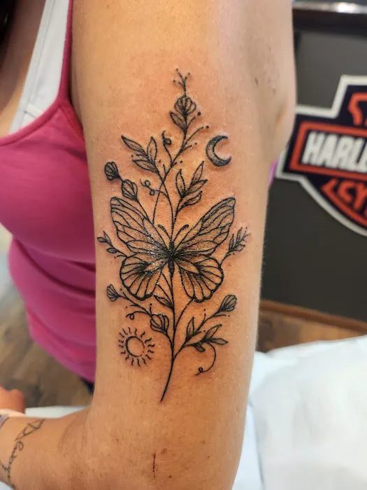 Wintership Tattoo and Art Gallery 0